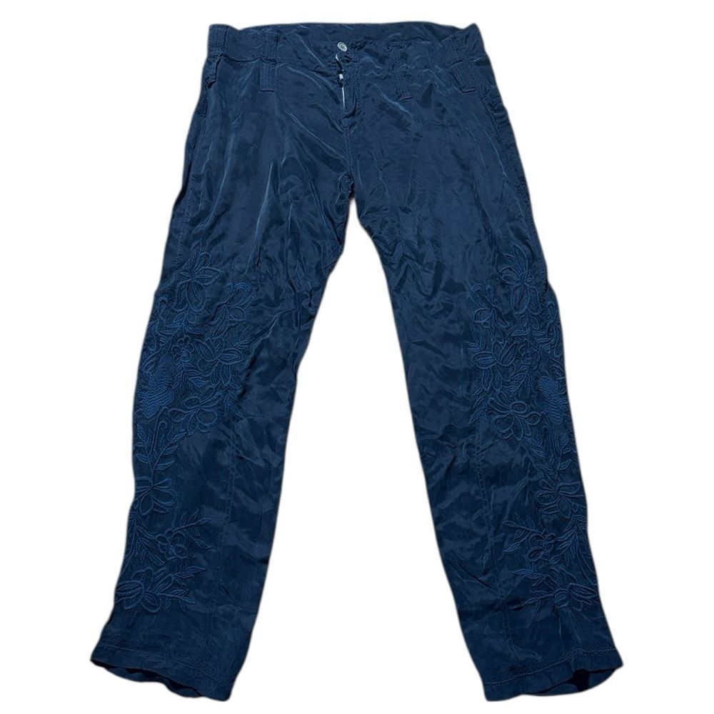 Johnny was Pete and Greta women’s 6 cupra navy silky floral embroidered‎ pants
